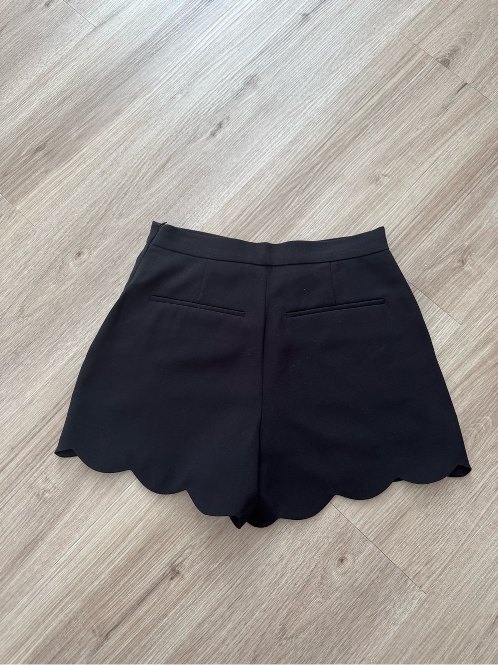 Wilfred Black High-Waist Scallop Hem Shorts